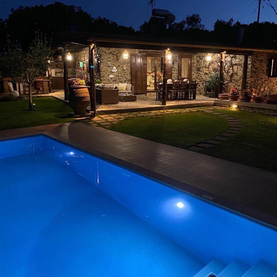 Villa Casa Avocado Tavronitis Eksteriør billede